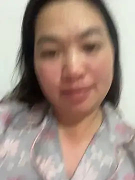 Snapshot of Nhung584 chatting on October 2025 12:38:02 PM Nhung584 online show from October 2025 12:38:02 PM