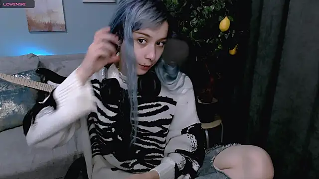 SophieAsh online show from September 2025 06:28:02 AM