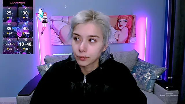 Snapshot of SophieAsh chatting on November 2025 07:10:02 AM SophieAsh online show from November 2025 07:10:02 AM