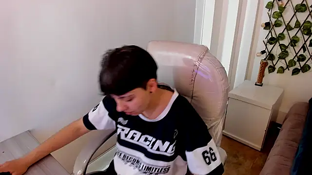 Snapshot of Nathaly_ds chatting on October 2025 08:10:01 PM Nathaly ds online show from October 2025 08:10:01 PM