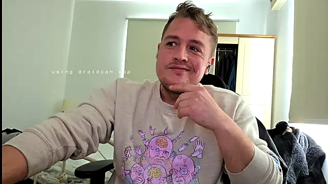 Snapshot of giovanotto47 chatting on October 2025 01:18:02 PM giovanotto47 online show from October 2025 01:18:02 PM