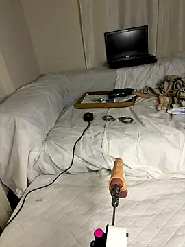 Snapshot of Ozge-SluttyScream69 chatting on November 2025 09:49:02 PM Ozge-SluttyScream69 online show from November 2025 09:49:02 PM