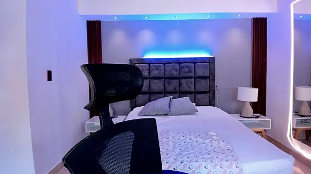 sofiacaramel online show from October 2025 07:36:02 PM