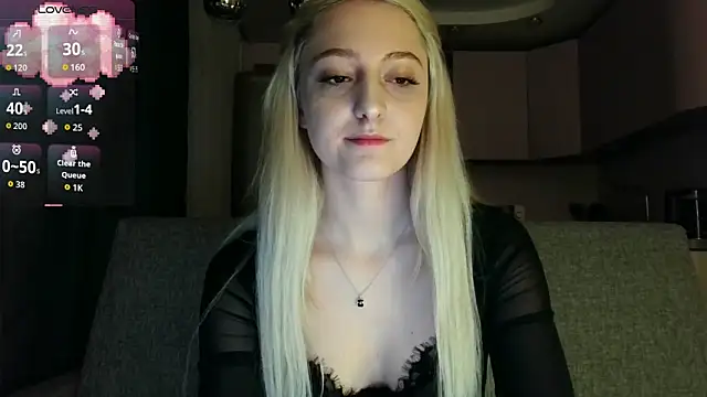 Snapshot of white_liillyy chatting on October 2025 08:20:01 PM white liillyy online show from October 2025 08:20:01 PM