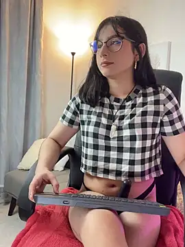 Snapshot of Mia_HarperX_ chatting on October 2025 09:39:01 PM Mia HarperX online show from October 2025 09:39:01 PM