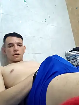 Snapshot of pacho013 chatting on November 2025 02:05:04 PM pacho013 online show from November 2025 02:05:04 PM