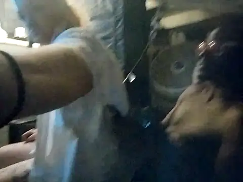 SnowBunny1224 online show from October 2025 12:28:01 PM