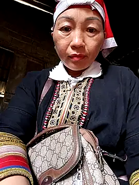 Exembin online show from October 2025 06:24:01 AM