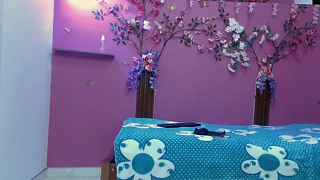 Snapshot of skinnybarbie022 chatting on October 2025 01:02:02 AM skinnybarbie022 online show from October 2025 01:02:02 AM