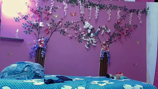 Snapshot of skinnybarbie022 chatting on October 2025 01:25:02 AM skinnybarbie022 online show from October 2025 01:25:02 AM