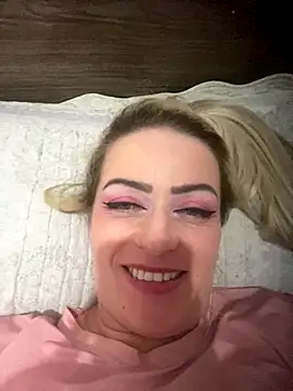 Snapshot of Alerquinasc chatting on November 2025 07:32:01 AM Alerquinasc online show from November 2025 07:32:01 AM