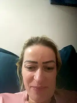 Snapshot of Alerquinasc chatting on November 2025 11:03:01 PM Alerquinasc online show from November 2025 11:03:01 PM