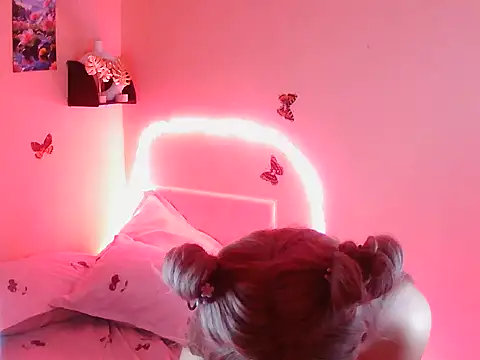 Snapshot of AudreyBlaise chatting on September 2025 03:05:01 PM AudreyBlaise online show from September 2025 03:05:01 PM