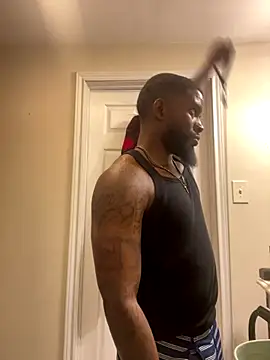 Snapshot of StandOnthatboy chatting on October 2025 09:47:01 PM StandOnthatboy online show from October 2025 09:47:01 PM