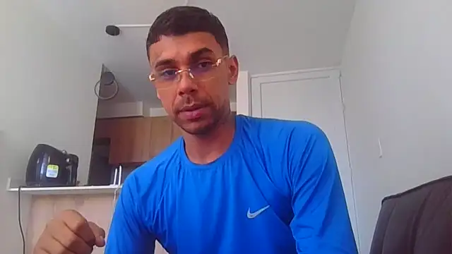 Snapshot of allanjones15 chatting on September 2025 06:40:01 PM allanjones15 online show from September 2025 06:40:01 PM