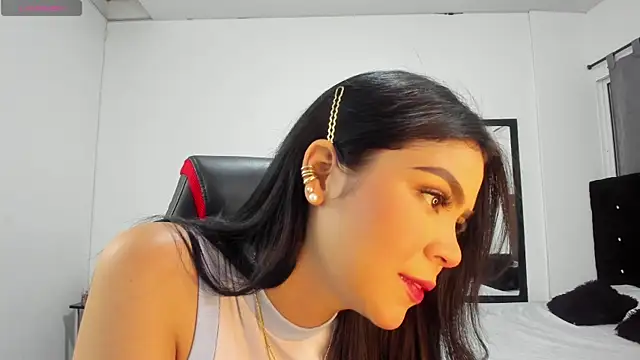 NicoleFletcher online show from November 2025 09:13:02 PM