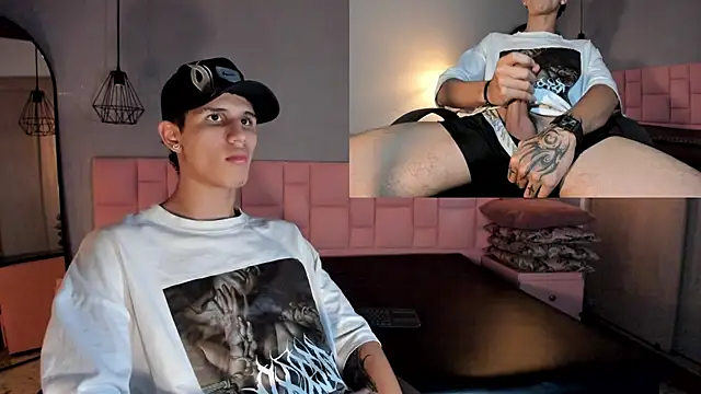 Snapshot of _realwav chatting on November 2025 04:40:01 PM realwav online show from November 2025 04:40:01 PM