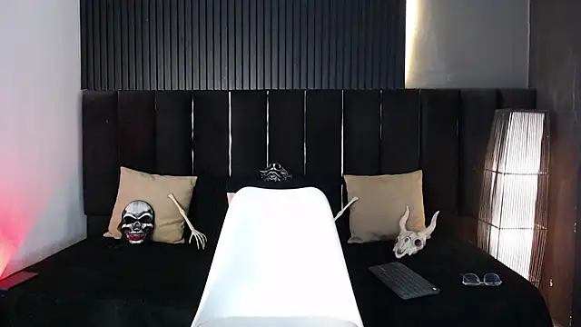 Dominic ghost online show from October 2025 10:09:01 PM