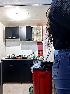 vaneza1999 online show from September 2025 05:06:01 PM