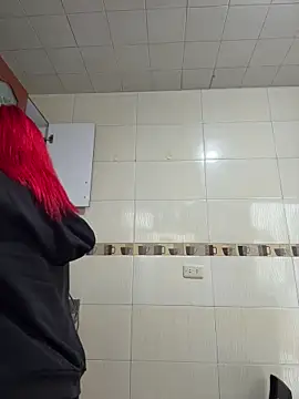 Scarlett fiire online show from November 2025 05:23:02 PM