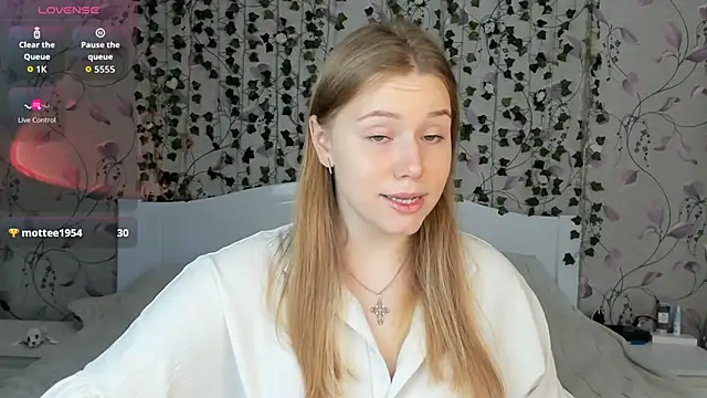  influensii  online show from November 2025 05:30:02 AM