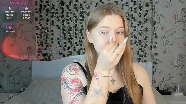  influensii  online show from November 2025 04:55:01 AM