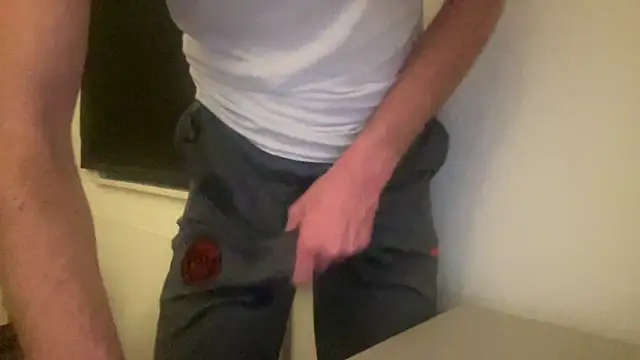 Snapshot of peterpapiNL chatting on November 2025 10:32:01 PM peterpapiNL online show from November 2025 10:32:01 PM