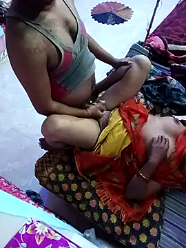 Snapshot of Sonabhabhi96 chatting on October 2025 07:01:02 PM Sonabhabhi96 online show from October 2025 07:01:02 PM