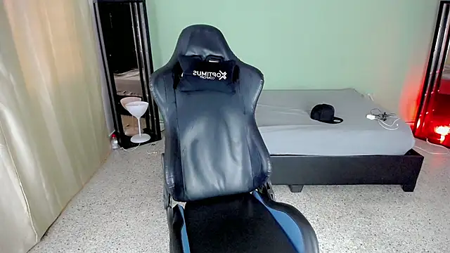 Snapshot of Stein_ chatting on October 2025 12:58:01 PM Stein online show from October 2025 12:58:01 PM