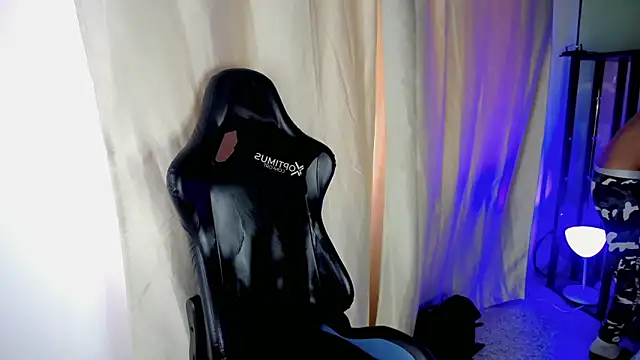 Snapshot of Stein_ chatting on November 2025 01:44:01 PM Stein online show from November 2025 01:44:01 PM