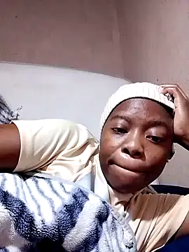 Snapshot of sexyhotchic93 chatting on October 2025 08:15:02 AM sexyhotchic93 online show from October 2025 08:15:02 AM