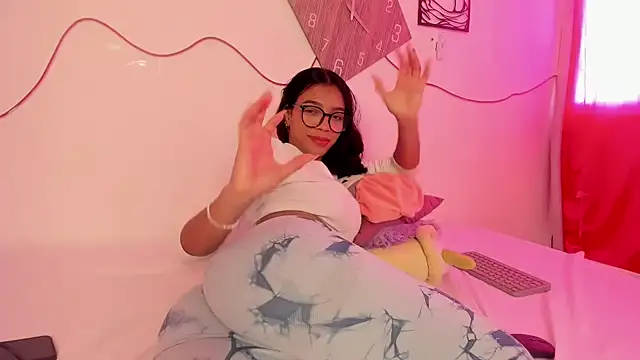 Valy hot online show from September 2025 02:30:01 PM