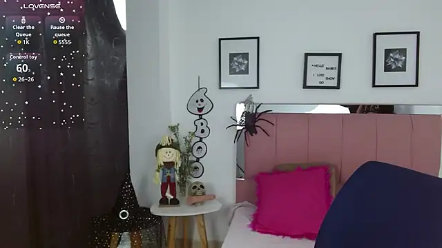 Snapshot of Lele_F_w chatting on October 2025 06:38:02 PM Lele F w online show from October 2025 06:38:02 PM