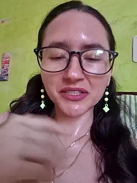 Linda Hot13 online show from October 2025 02:04:01 PM