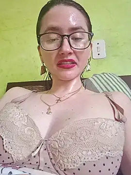 Linda Hot13 online show from October 2025 02:19:01 PM