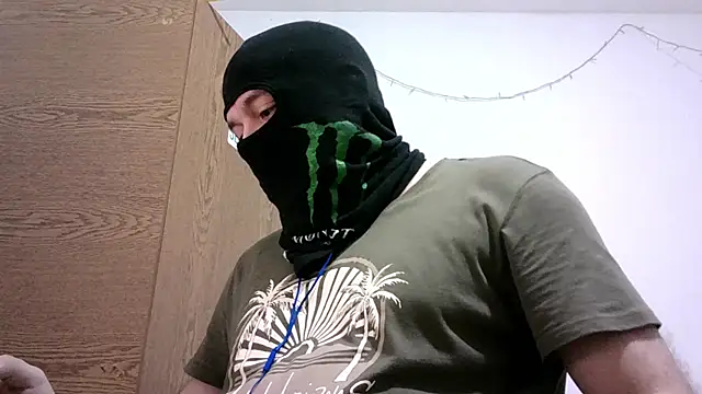 Black Scorpion91 online show from October 2025 05:13:01 PM