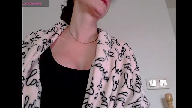 BritneyDivine online show from October 2025 05:19:01 AM