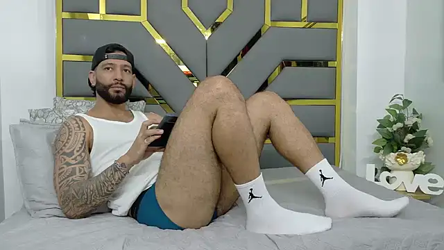 yorbymaxx online show from September 2025 02:20:01 PM