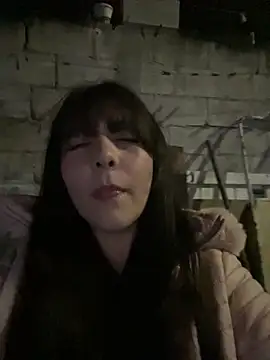 Snapshot of clara2111 chatting on October 2025 03:27:01 AM clara2111 online show from October 2025 03:27:01 AM