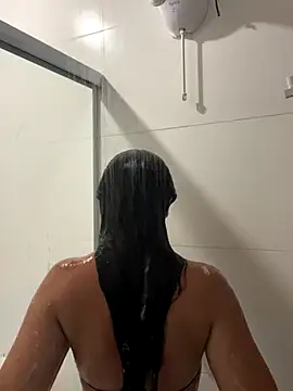 Snapshot of clara2111 chatting on November 2025 10:48:01 PM clara2111 online show from November 2025 10:48:01 PM