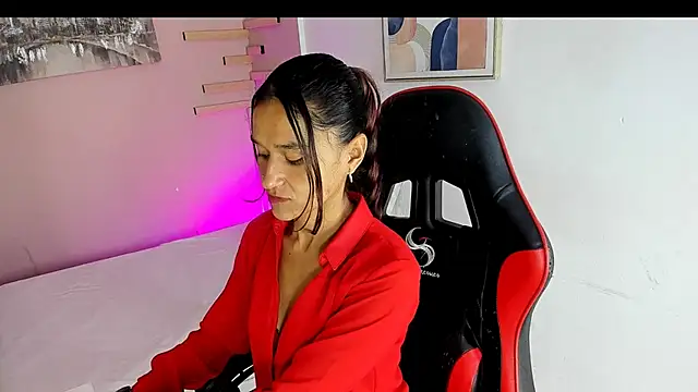 maraiah petit online show from September 2025 07:14:01 PM