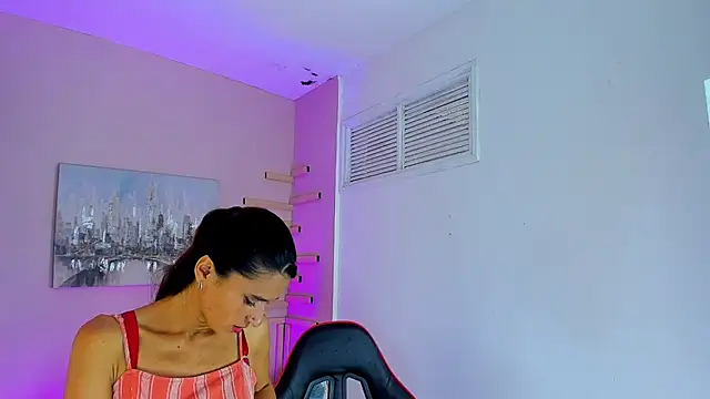 maraiah petit online show from September 2025 06:33:01 PM