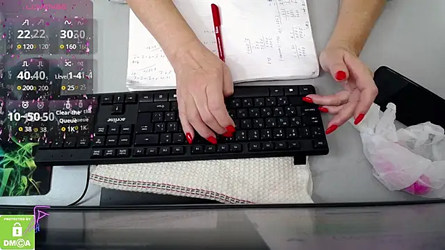 hunters woman online show from October 2025 01:53:02 PM