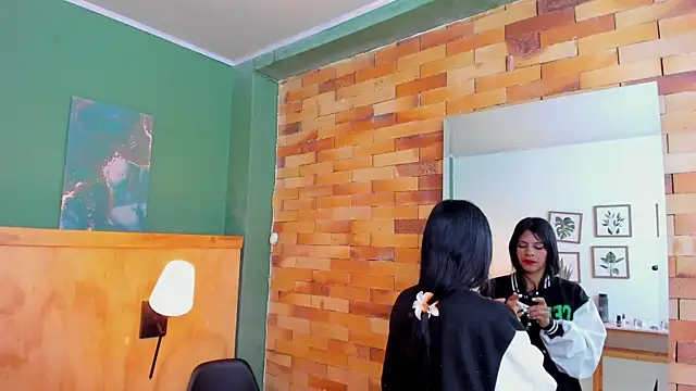 Snapshot of milavega_ chatting on October 2025 12:03:02 PM milavega online show from October 2025 12:03:02 PM