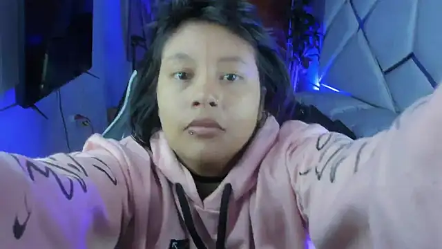 Snapshot of Dulce_Pettit chatting on October 2025 12:15:01 PM Dulce Pettit online show from October 2025 12:15:01 PM