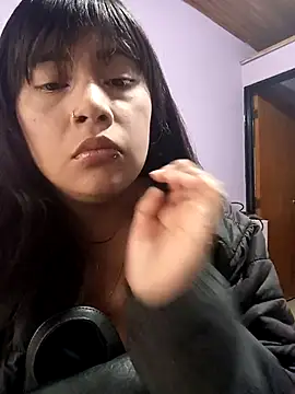 Snapshot of Dulce_Pettit chatting on October 2025 12:53:02 PM Dulce Pettit online show from October 2025 12:53:02 PM