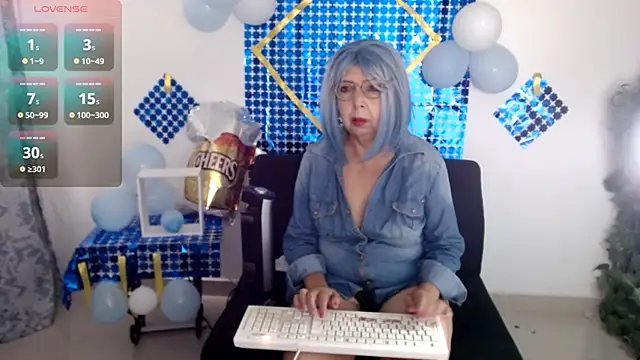 ruth blue21 online show from September 2025 02:41:01 PM