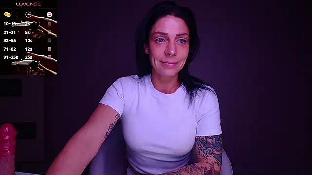 Simona Moonshine online show from September 2025 06:07:01 PM