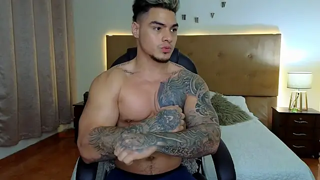 Snapshot of Steven_Velez chatting on October 2025 04:33:01 AM Steven Velez online show from October 2025 04:33:01 AM