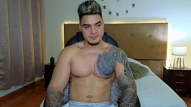 Snapshot of Steven_Velez chatting on October 2025 12:52:02 AM Steven Velez online show from October 2025 12:52:02 AM